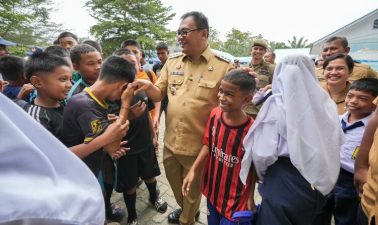 BUPATI DELI SERDANG KUNJUNGI UPT SPF SMP NEGERI 5 TANJUNG MORAWA 2 BUPATI DELI SERDANG KUNJUNGI UPT SPF SMP NEGERI 5 TANJUNG MORAWA