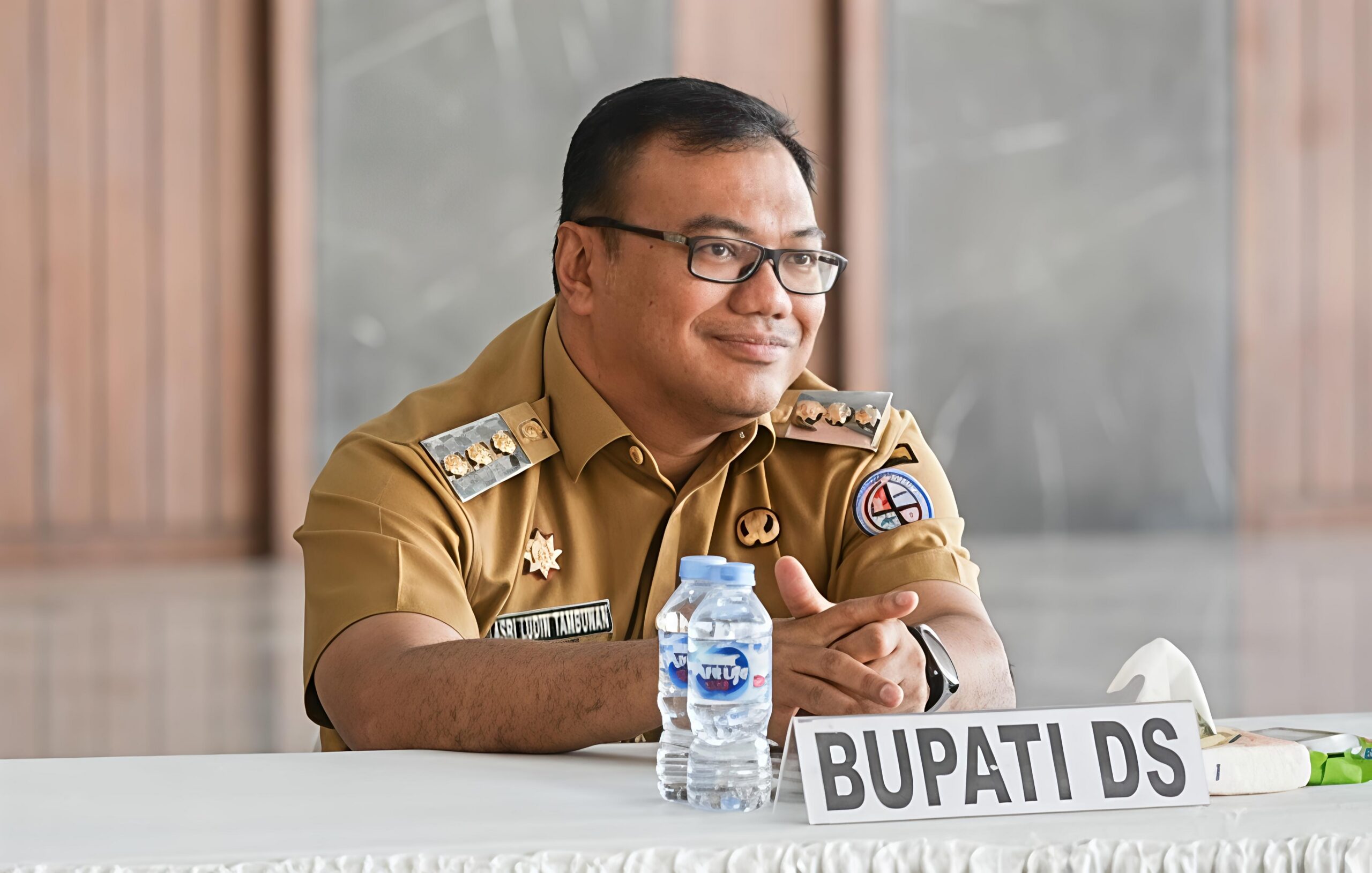 Pecahnya Kaca Jendela Kamar Rumdis Wakil Bupati Deli Serdang Terjadi Pada Juni 2026, Bukan Disebabkan Proyektil Senjata Api 5 Pecahnya Kaca Jendela Kamar Rumdis Wakil Bupati Deli Serdang Terjadi Pada Juni 2026, Bukan Disebabkan Proyektil Senjata Api - IMG 20260721 191559 scaled