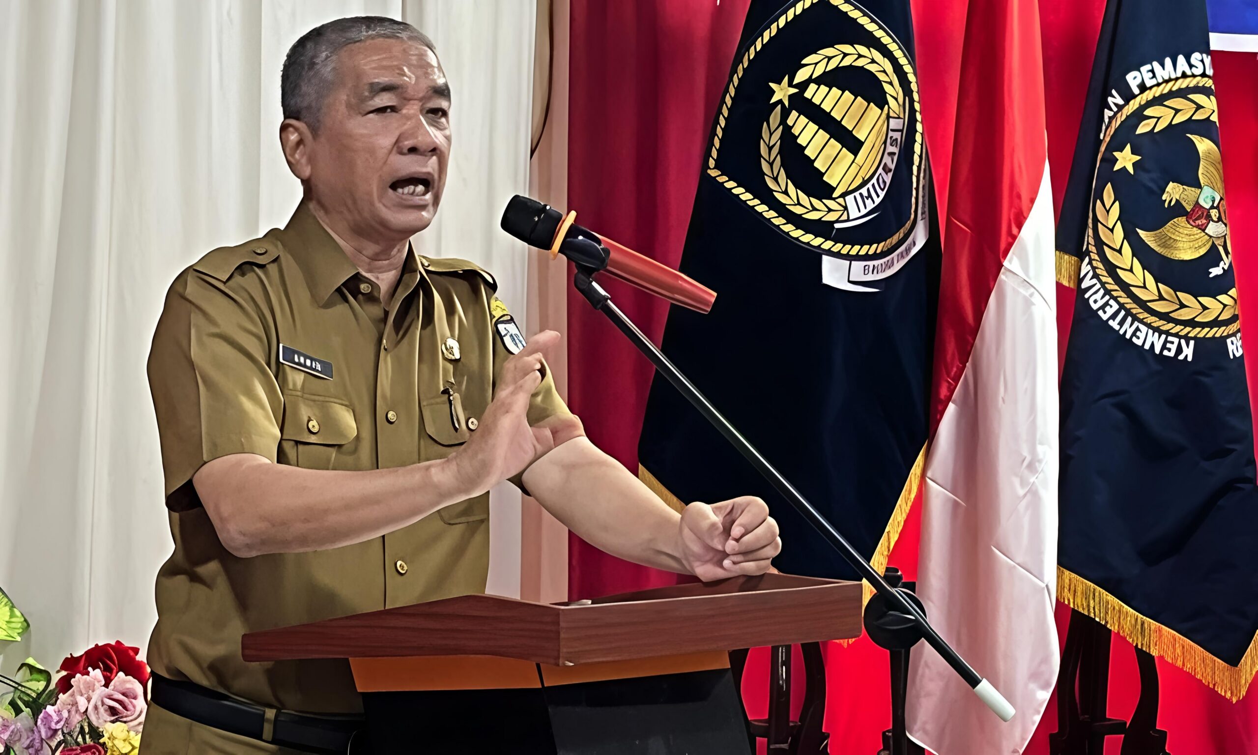 SEKDAKO TEBING TINGGI BUKA SOSIALISASI DESA BINAAN IMIGRASI 4 SEKDAKO TEBING TINGGI BUKA SOSIALISASI DESA BINAAN IMIGRASI - IMG 20260722 103313 scaled