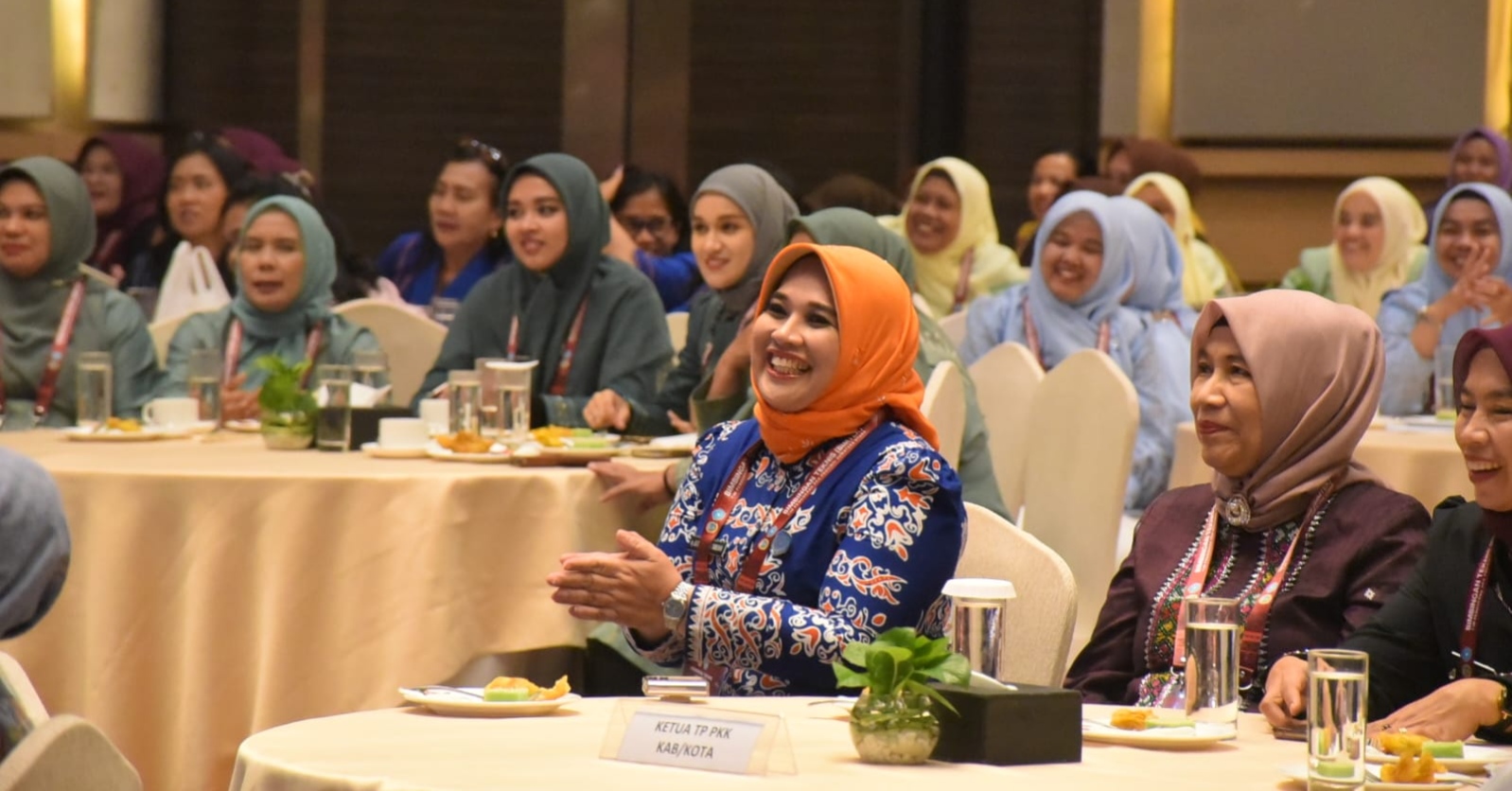 Ketua TP PKK Deli Serdang Ikuti Bimtek Tim Penggerak PKK Kabupaten/ Kota Se-Sumut Tahun 2026 - IMG 20260722 172613