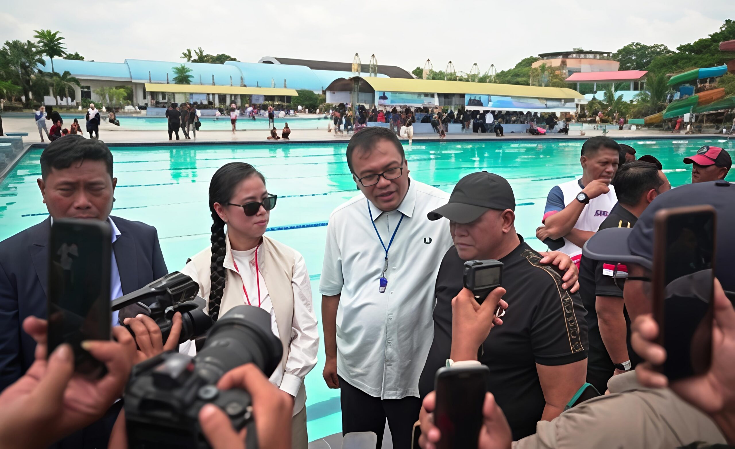 Bupati Asri Ludin Lantik Pengurus Federasi Akuatik Indonesia Kabupaten Deli Serdang Dan Buka Bunda Yin Swimming Competition 2026 3 Bupati Asri Ludin Lantik Pengurus Federasi Akuatik Indonesia Kabupaten Deli Serdang Dan Buka Bunda Yin Swimming Competition 2026 - IMG 20260726 222215 scaled