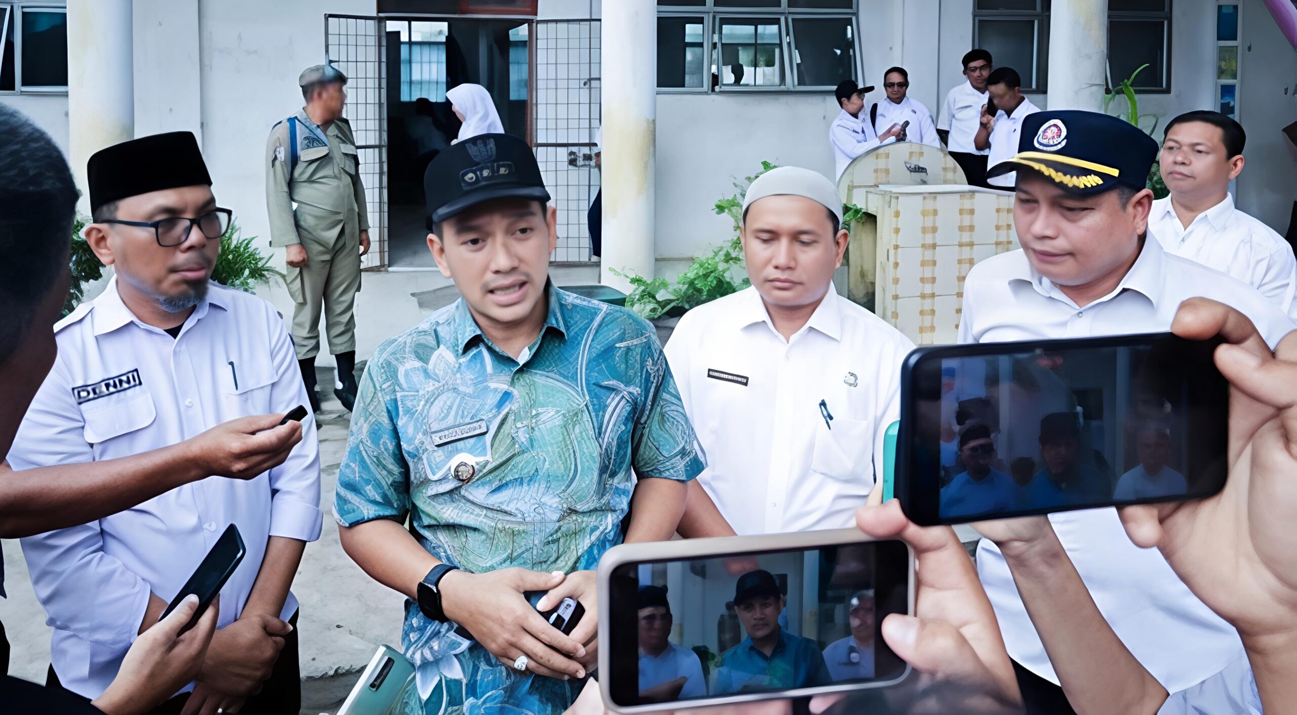 Wali Kota Iman Irdian Tinjau Lokasi Kebakaran SMP Negeri 9, Pastikan Proses Belajar Mengajar Tetap Berlangsung 5 Wali Kota Iman Irdian Tinjau Lokasi Kebakaran SMP Negeri 9, Pastikan Proses Belajar Mengajar Tetap Berlangsung - IMG 20260729 212237 scaled