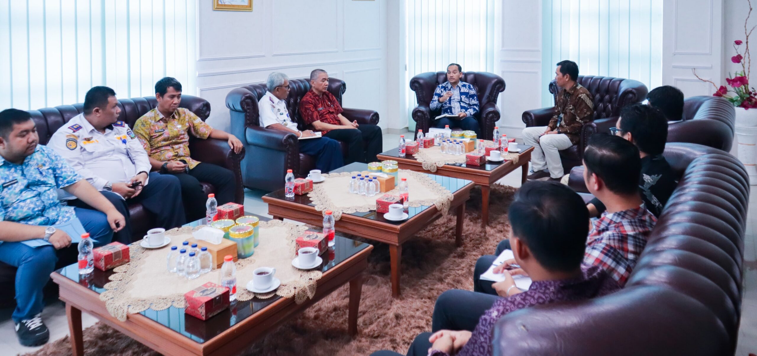 PEMKO TEBING TINGGI SEPAKATI LANGKAH EFISIENSI ENERGI BERSAMA PT. PLN 6 PEMKO TEBING TINGGI SEPAKATI LANGKAH EFISIENSI ENERGI BERSAMA PT. PLN - IMG 20260730 171953 scaled