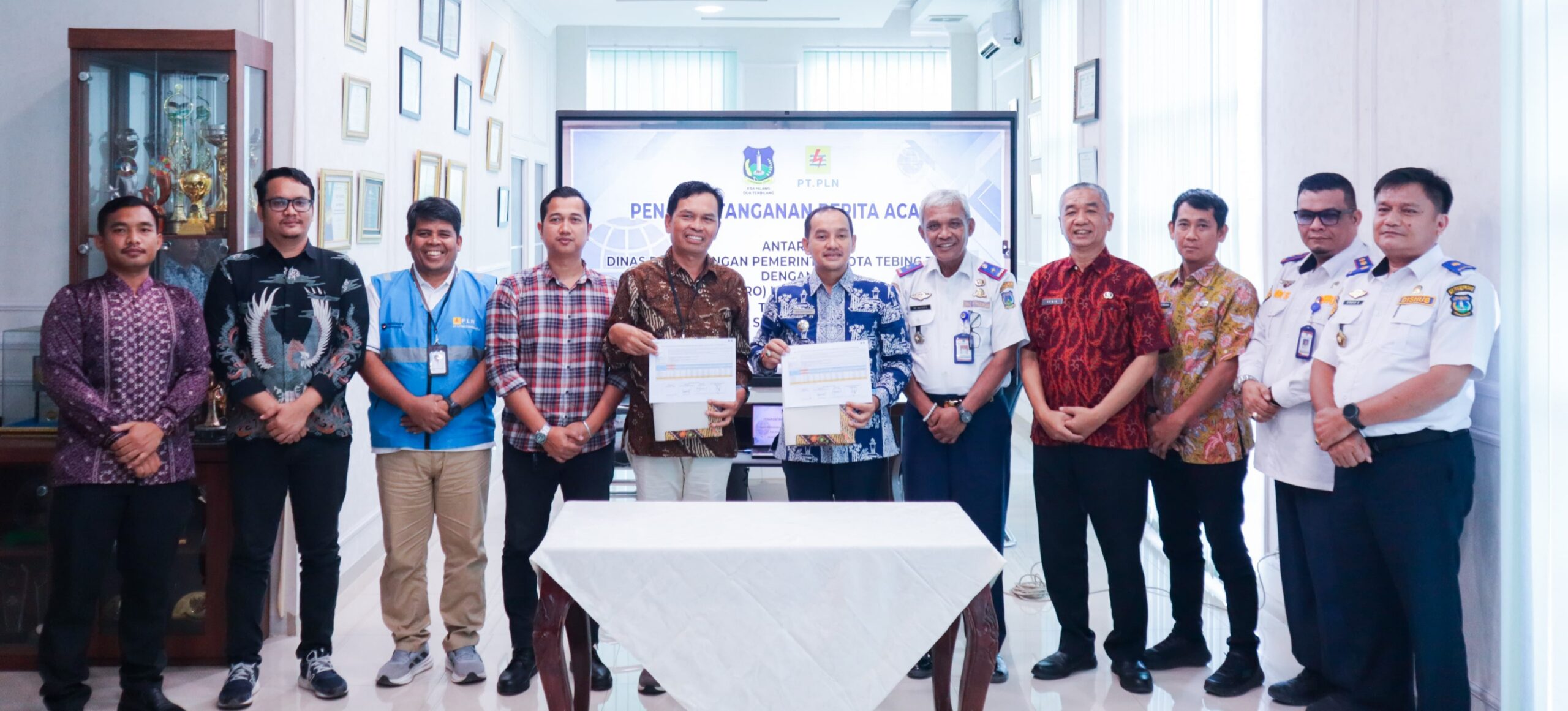 PEMKO TEBING TINGGI SEPAKATI LANGKAH EFISIENSI ENERGI BERSAMA PT. PLN 3 PEMKO TEBING TINGGI SEPAKATI LANGKAH EFISIENSI ENERGI BERSAMA PT. PLN - IMG 20260730 172117 scaled