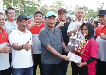 Tim Lemak Manis Serenci Desa Tanjung Mulia, Raih Juara I Festival Olahraga Tradisional Bola Kasti