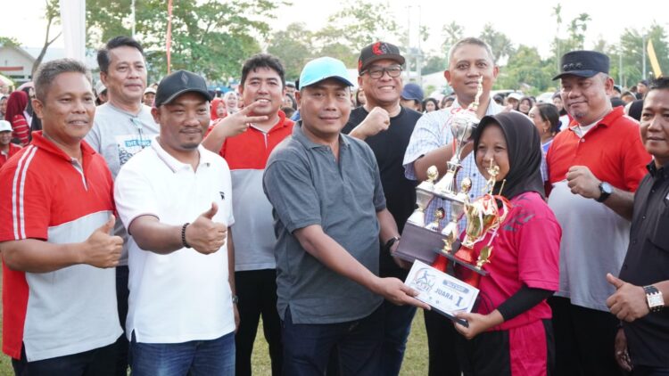 Tim Lemak Manis Serenci Desa Tanjung Mulia, Raih Juara I Festival Olahraga Tradisional Bola Kasti