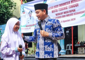 WALI KOTA TEBING TINGGI AJAK PELAJAR TERAPKAN BUDAYA MENABUNG SEJAK DINI