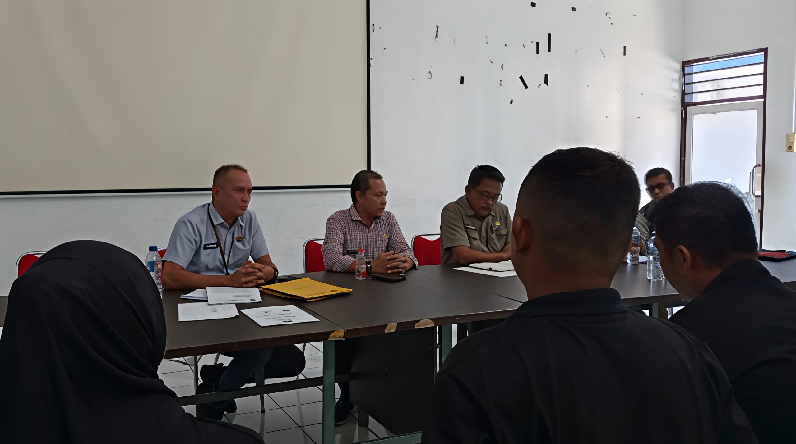 OKNUM PEJABAT PT. SERDANG TENGAH DIDUGA TERLIBAT AKSI DEMO DI KANTOR BUPATI, KEJARI DAN POLRESTA DELI SERDANG 4 OKNUM PEJABAT PT. SERDANG TENGAH DIDUGA TERLIBAT AKSI DEMO DI KANTOR BUPATI, KEJARI DAN POLRESTA DELI SERDANG - IMG 20260802 062449 scaled