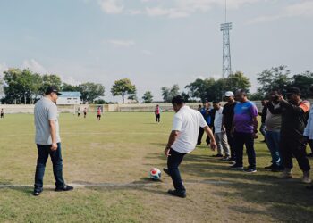 GEBYAR OLAHRAGA DELI SERDANG, BUPATI KICK-OFF PERTANDINGAN SEPAK BOLA 