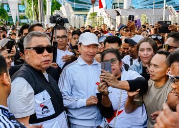 JOKOWI BERSAFARI KEDAERAH, PSI NAIK DAUN