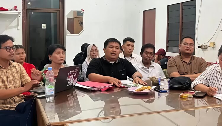 LBH MEDAN DESAK POLRESTABES MEDAN BEBASKAN PARLINDUNGAN SILITONGA 2 LBH MEDAN DESAK POLRESTABES MEDAN BEBASKAN PARLINDUNGAN SILITONGA