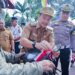 WALI KOTA TEBING TINGGI BAGIKAN BENDERA MERAH PUTIH, WARGA SENANG