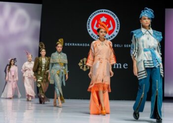Karya Desainer Asal Deli Serdang Berkolaborasi Dengan Iwaraki Tenun, Tampil Dipanggung BTN IFW 2026