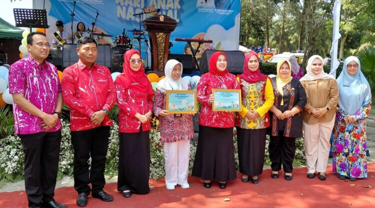 PERINGATAN HARI ANAK NASIONAL KE-42 DELI SERDANG, PEMKAB KOMITMEN PEMENUHAN HAK DAN PERLINDUNGAN ANAK 2 PERINGATAN HARI ANAK NASIONAL KE-42 DELI SERDANG, PEMKAB KOMITMEN PEMENUHAN HAK DAN PERLINDUNGAN ANAK