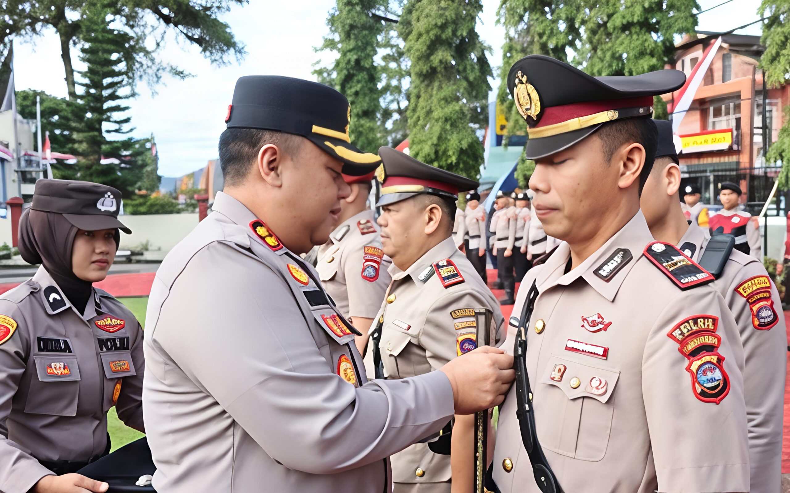 Kapolres Pasaman AKBP Adirawa Permana Anggawisastra Tegaskan Penyegaran Organisasi, Iptu Antoni Hasibuan Dipercaya Pimpin Polsek Bonjol 3 Kapolres Pasaman AKBP Adirawa Permana Anggawisastra Tegaskan Penyegaran Organisasi, Iptu Antoni Hasibuan Dipercaya Pimpin Polsek Bonjol - IMG 20260808 211036 scaled