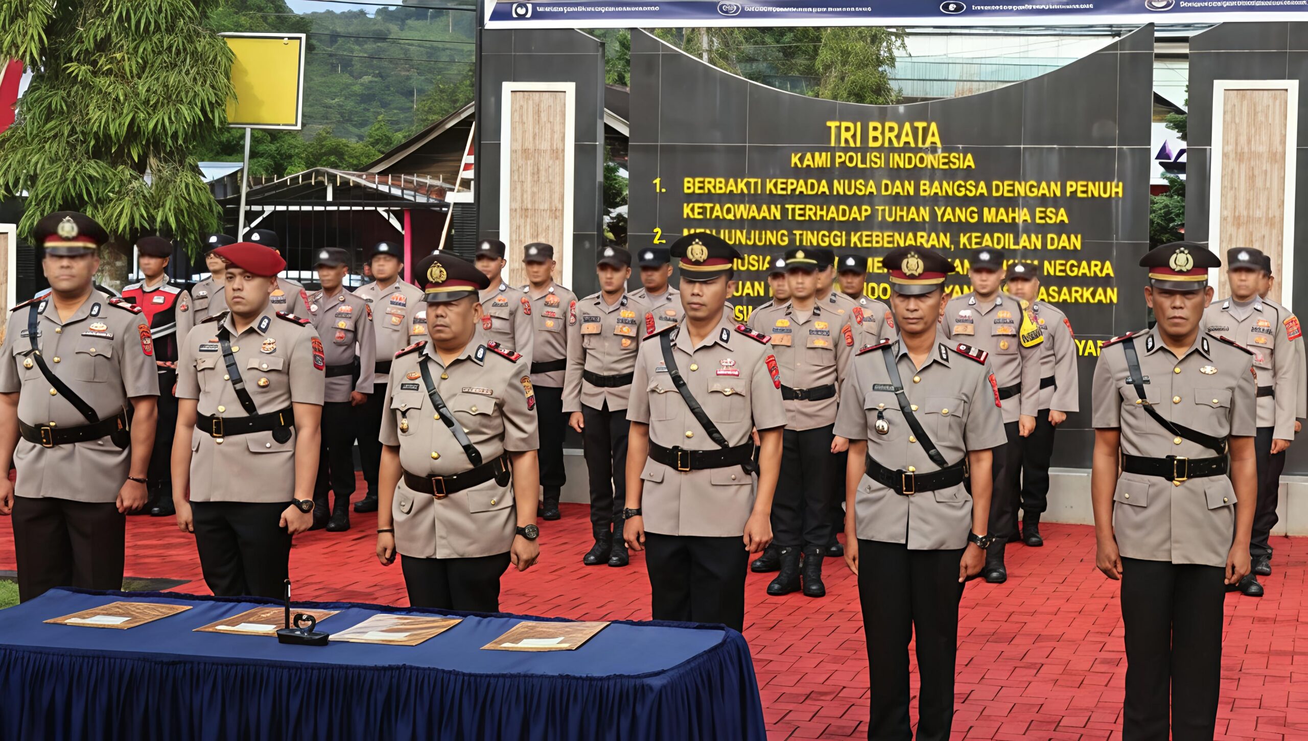 Kapolres Pasaman AKBP Adirawa Permana Anggawisastra Tegaskan Penyegaran Organisasi, Iptu Antoni Hasibuan Dipercaya Pimpin Polsek Bonjol 5 Kapolres Pasaman AKBP Adirawa Permana Anggawisastra Tegaskan Penyegaran Organisasi, Iptu Antoni Hasibuan Dipercaya Pimpin Polsek Bonjol - IMG 20260808 214206 scaled