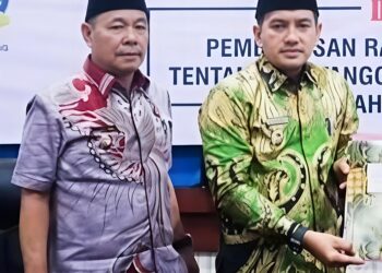 Wali Kota Dan Wakil Wali Kota Tebing Tinggi Hadir Bersama Pada Rapat Paripurna DPRD Dengarkan Pandangan Umum Fraksi
