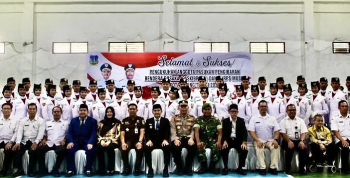 WALI KOTA TEBING TINGGI KUKUHKAN PASKIBRAKA DAN KORPS MUSIK 2026, PESANKAN SEMANGAT DAN TANGGUNG JAWAB 4 WALI KOTA TEBING TINGGI KUKUHKAN PASKIBRAKA DAN KORPS MUSIK 2026, PESANKAN SEMANGAT DAN TANGGUNG JAWAB - IMG 20260812 224336
