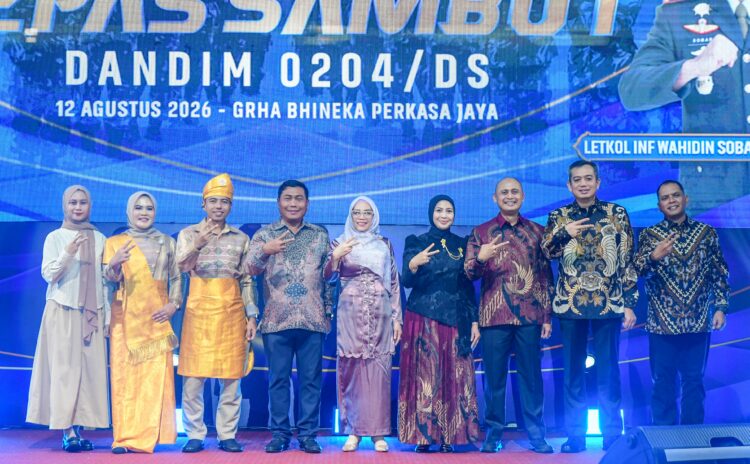 Pisah Sambut Dandim 0204/DS, Letkol Inf Wahidin Sobar Gantikan Letkol Arh Agung Pujiantoro 2 Pisah Sambut Dandim 0204/DS, Letkol Inf Wahidin Sobar Gantikan Letkol Arh Agung Pujiantoro