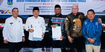 Enam Fraksi DPRD Tebing Tinggi Terima Dan Setujui Ranperda APBD TA 2025 Menjadi Perda