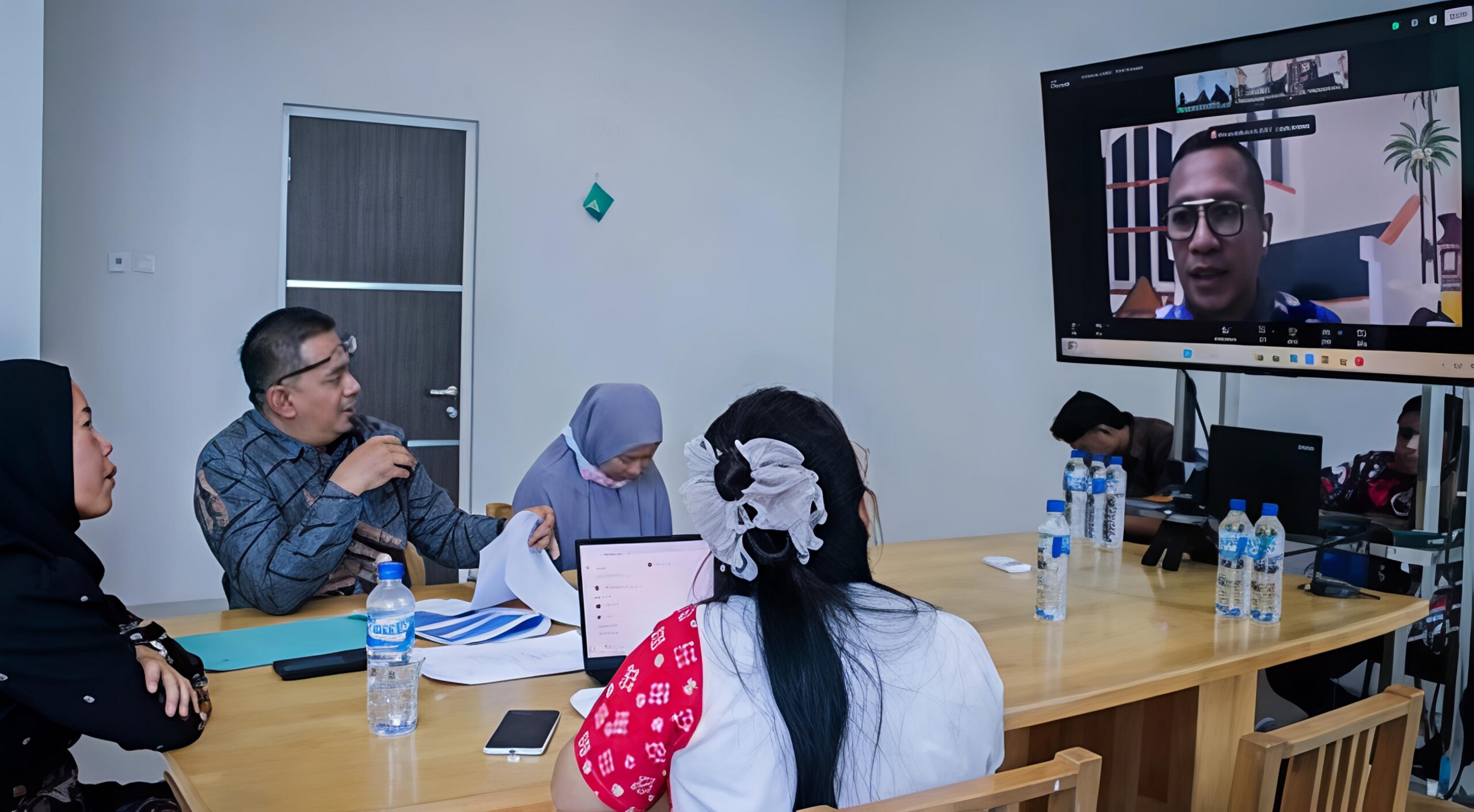 Ikut Monev Keterbukaan Informasi Publik Tahun 2026, Pemko Tebing Tinggi Optimalkan Peran PPID 3 Ikut Monev Keterbukaan Informasi Publik Tahun 2026, Pemko Tebing Tinggi Optimalkan Peran PPID - IMG 20260813 210811 scaled