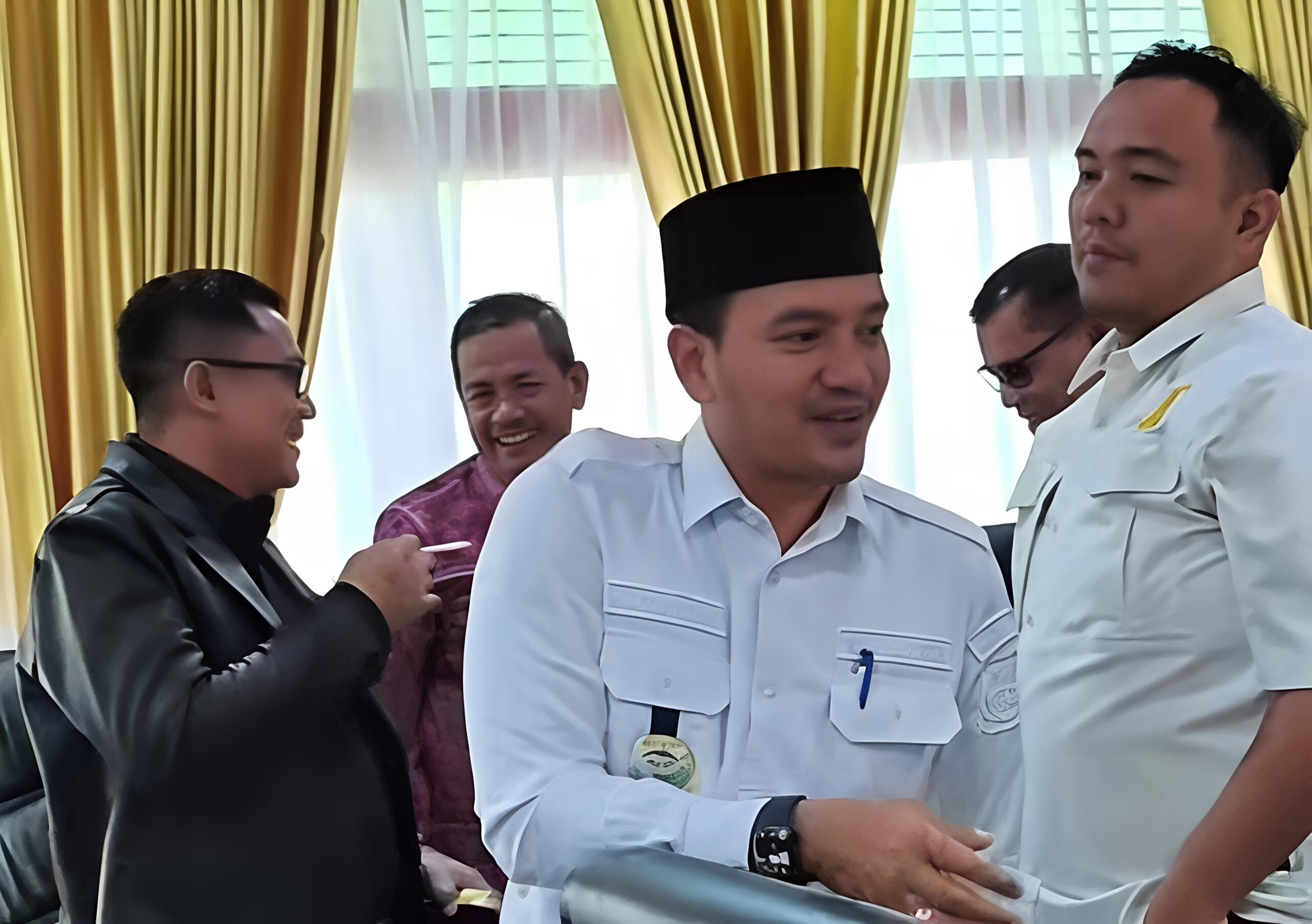Enam Fraksi DPRD Tebing Tinggi Terima Dan Setujui Ranperda APBD TA 2025 Menjadi Perda 9 Enam Fraksi DPRD Tebing Tinggi Terima Dan Setujui Ranperda APBD TA 2025 Menjadi Perda - IMG 20260813 220553 scaled