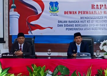 RAPAT PARIPURNA DPRD TEBING TINGGI MENDENGARKAN PIDATO KENEGARAAN PRESIDEN RI PRABOWO SUBIANTO
