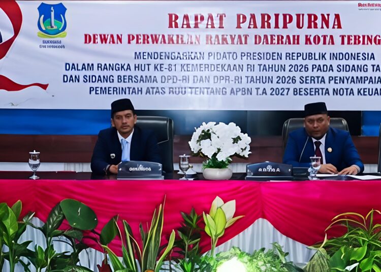 WALI KOTA DAN WAKIL WALI KOTA TEBING TINGGI HADIRI RAPAT PARIPURNA DPRD DENGARKAN PIDATO KENEGARAAN PRESIDEN RI TERKAIT RUU APBN 2027 DAN NOTA KEUANGAN