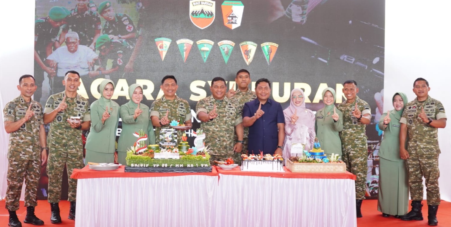 Wabup Lom Lom Suwondo Hadiri Syukuran Dan Doa HUT Ke-1 Brigif TP-36/HM 3 Wabup Lom Lom Suwondo Hadiri Syukuran Dan Doa HUT Ke-1 Brigif TP-36/HM - IMG 20260815 222108