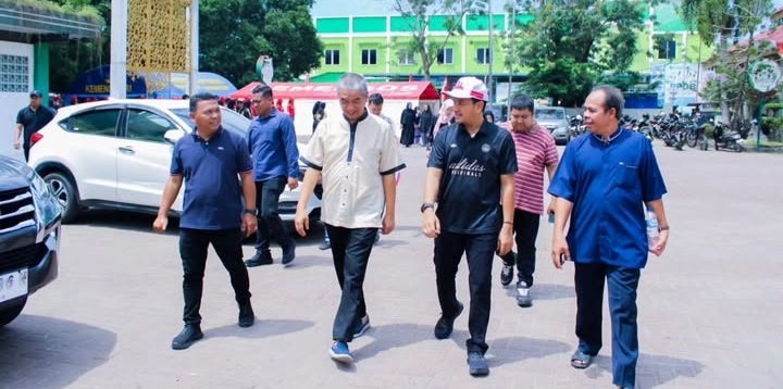 MERIAHKAN HUT RI KE-81, WALI KOTA TEBING TINGGI TINJAU LAPANGAN MERDEKA DAN SIAPKAN KEGIATAN MENARIK 4 MERIAHKAN HUT RI KE-81, WALI KOTA TEBING TINGGI TINJAU LAPANGAN MERDEKA DAN SIAPKAN KEGIATAN MENARIK - IMG 20260816 012141