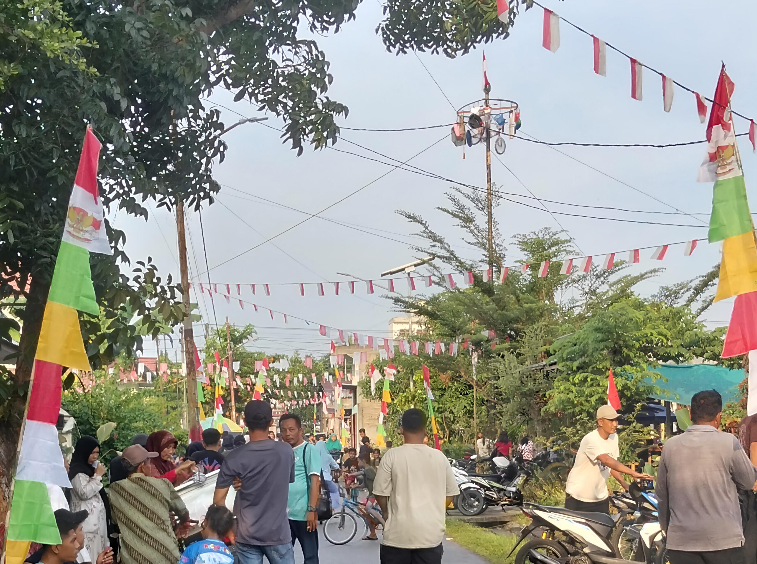 Kelurahan Rantau Laban Gelar Acara Semarak HUT Ke-81 RI Dengan Berbagai Perlombaan Dan Pertunjukan Kuda Kepang 5 Kelurahan Rantau Laban Gelar Acara Semarak HUT Ke-81 RI Dengan Berbagai Perlombaan Dan Pertunjukan Kuda Kepang - IMG 20260817 193144 scaled
