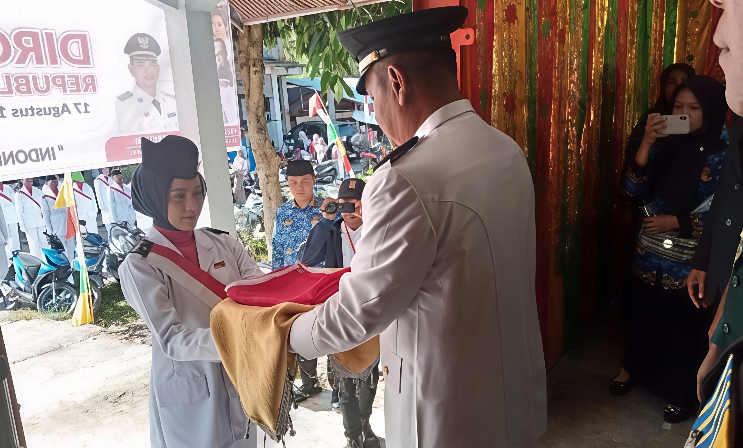 Detik-Detik Proklamasi HUT Ke-81 RI Di Kecamatan Dua Koto Berlangsung Khidmat Dan Semarak 3 Detik-Detik Proklamasi HUT Ke-81 RI Di Kecamatan Dua Koto Berlangsung Khidmat Dan Semarak - IMG 20260817 205240 scaled