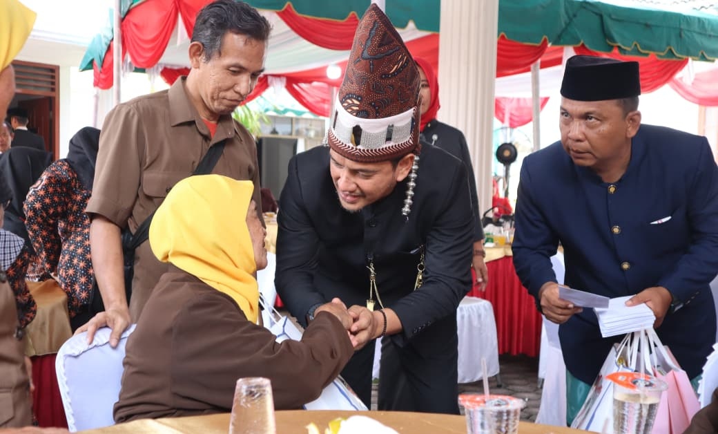 H. IMAN IRDIAN SARAGIH, SOSOK WALI KOTA CINTA TANAH AIR DAN FIGUR PEMIMPIN DAERAH MILIKI KARAKTER KEBANGSAAN KUAT 6 H. IMAN IRDIAN SARAGIH, SOSOK WALI KOTA CINTA TANAH AIR DAN FIGUR PEMIMPIN DAERAH MILIKI KARAKTER KEBANGSAAN KUAT - IMG 20260818 002823
