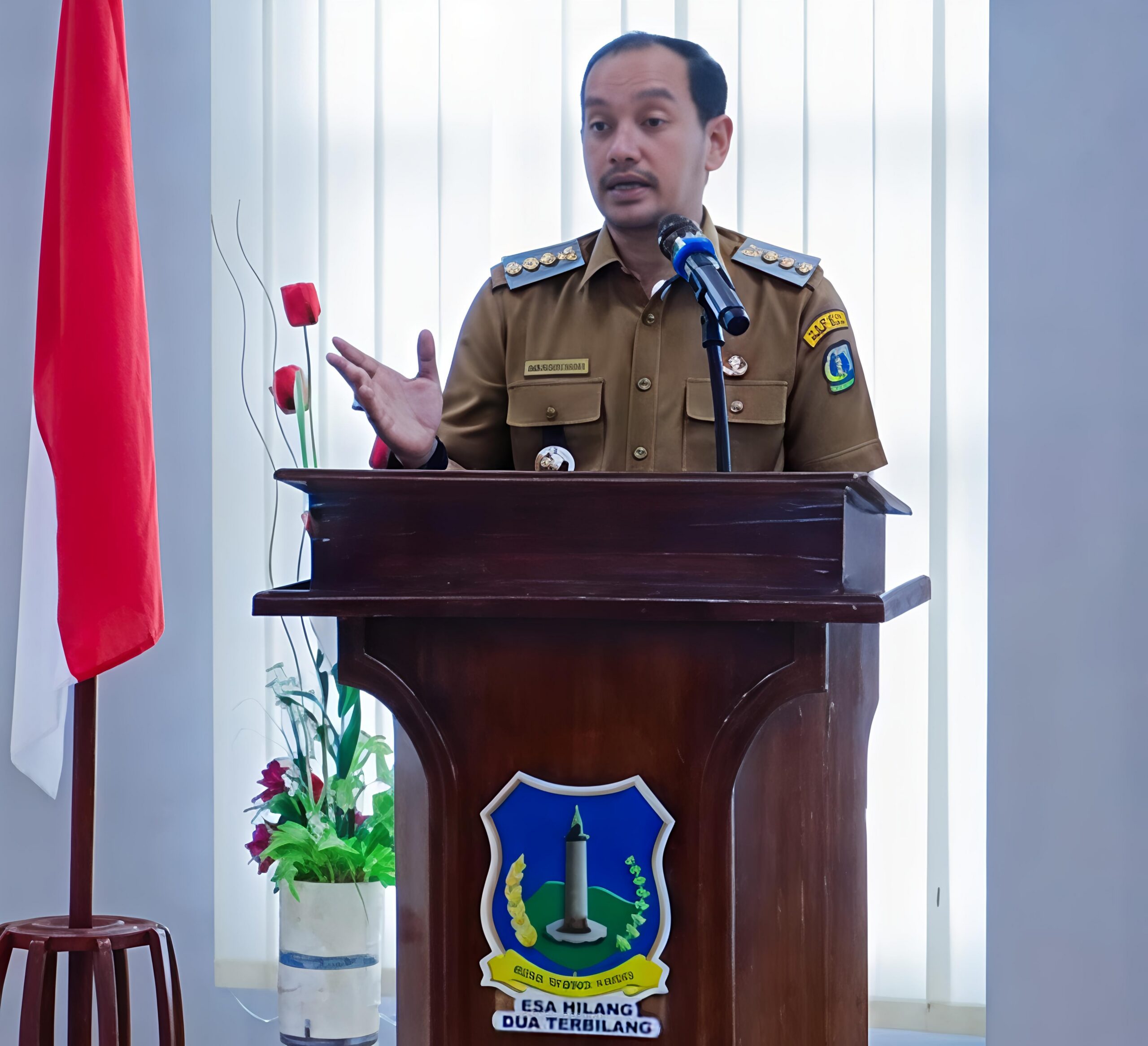 WALI KOTA TEBING TINGGI MINTA KEPALA SEKOLAH BEKERJA ADAPTIF DAN BERINTEGRITAS, SAAT SERAHKAN SK PROGRAM INDONESIA PINTAR - IMG 20260818 181404 scaled