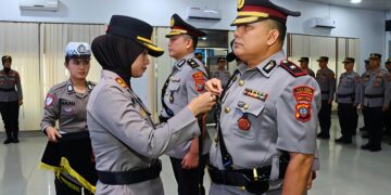 Kompol Muhammad Haris Sihite Jabat Wakapolres Tebing Tinggi, Sertijab Dipimpin Kapolres AKBP Rina Frilliya 19 Kompol Muhammad Haris Sihite Jabat Wakapolres Tebing Tinggi, Sertijab Dipimpin Kapolres AKBP Rina Frilliya