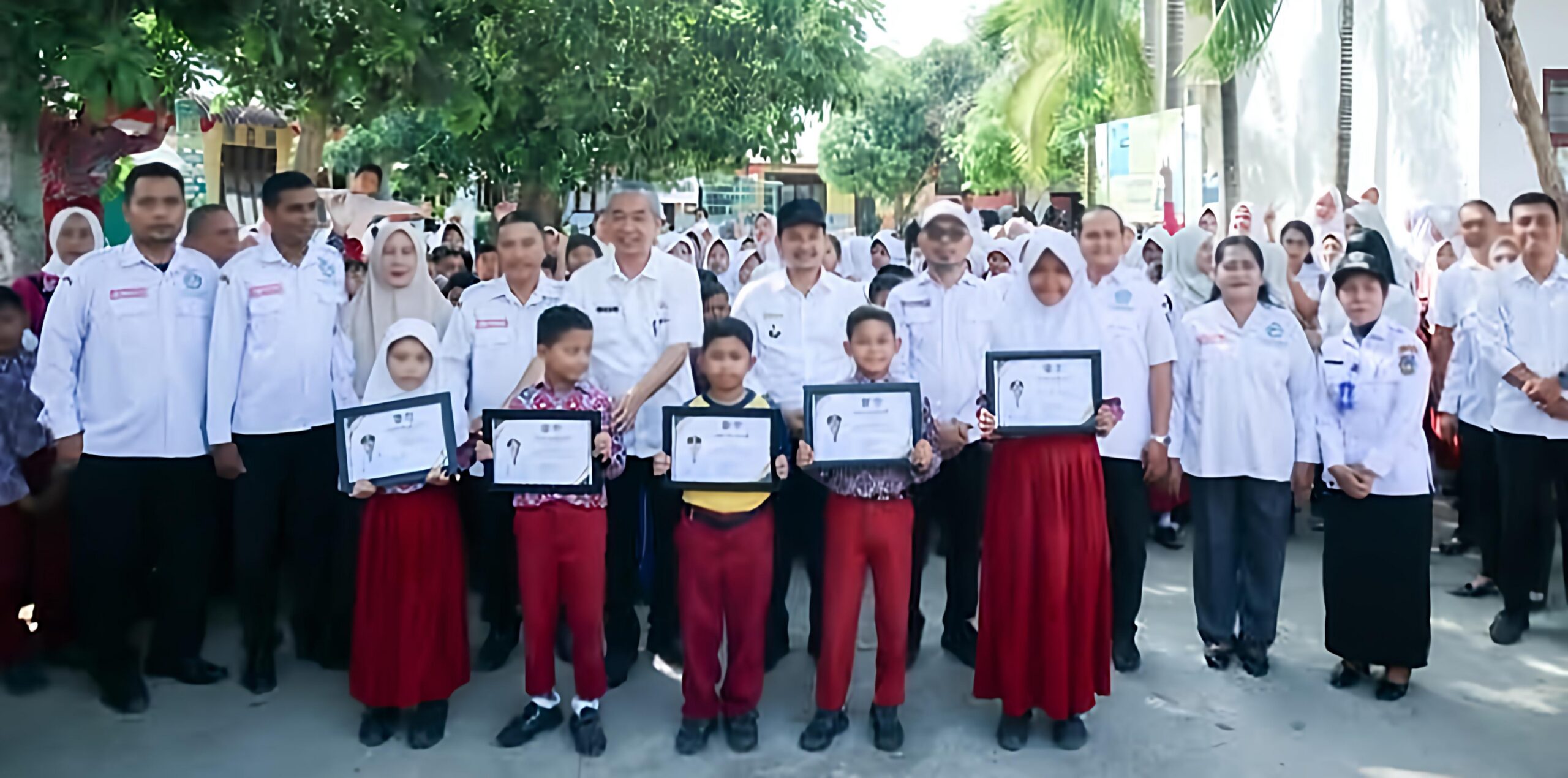 Wali Kota Tebing Tinggi Komitmen Dukung Keberlangsungan Pendidikan Anak-Anak 7 Wali Kota Tebing Tinggi Komitmen Dukung Keberlangsungan Pendidikan Anak-Anak - IMG 20260819 215722 scaled