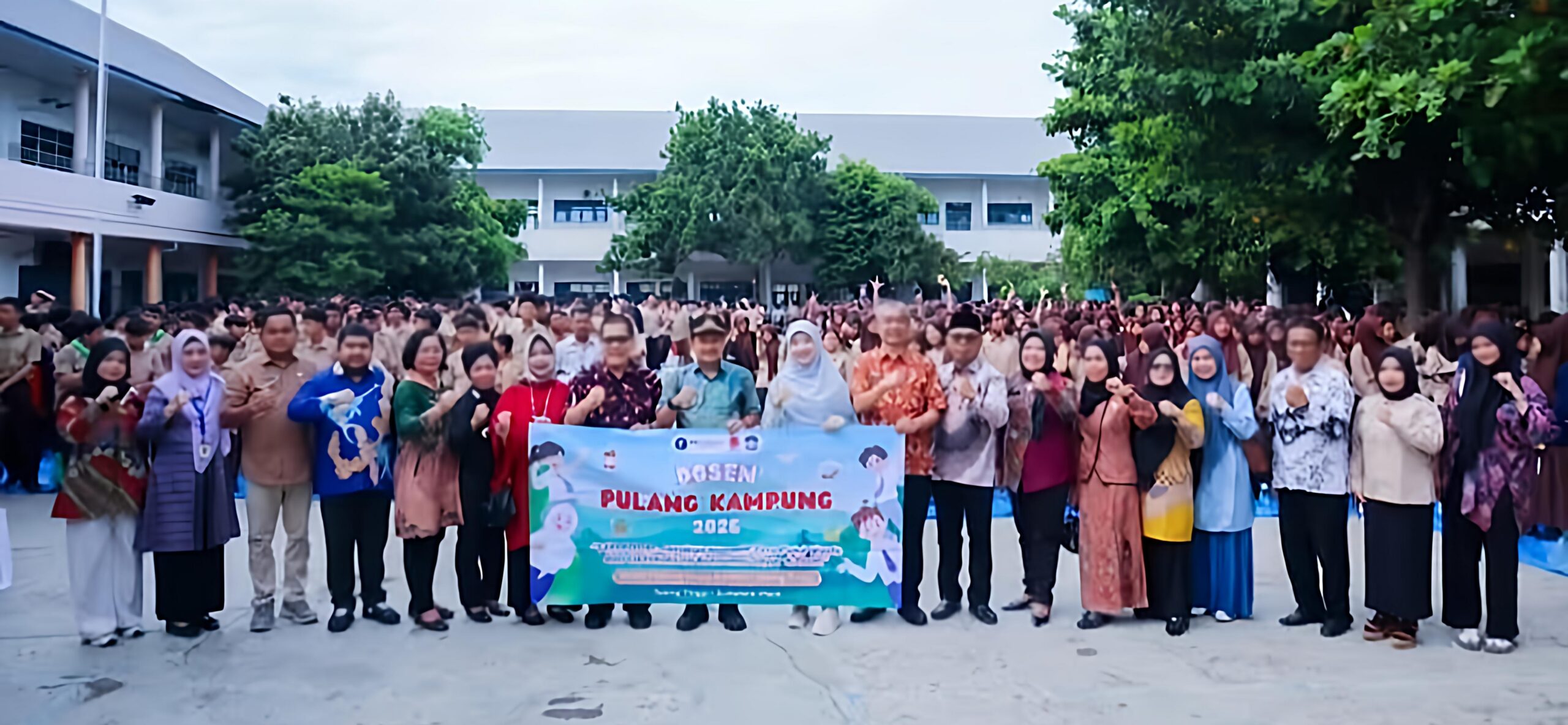 KAMPANYE GERMAS, WALI KOTA TEBING TINGGI IMBAU SISWA TERAPKAN POLA HIDUP SEHAT DAN CEGAH BULLYING 6 KAMPANYE GERMAS, WALI KOTA TEBING TINGGI IMBAU SISWA TERAPKAN POLA HIDUP SEHAT DAN CEGAH BULLYING - IMG 20260820 211645 scaled