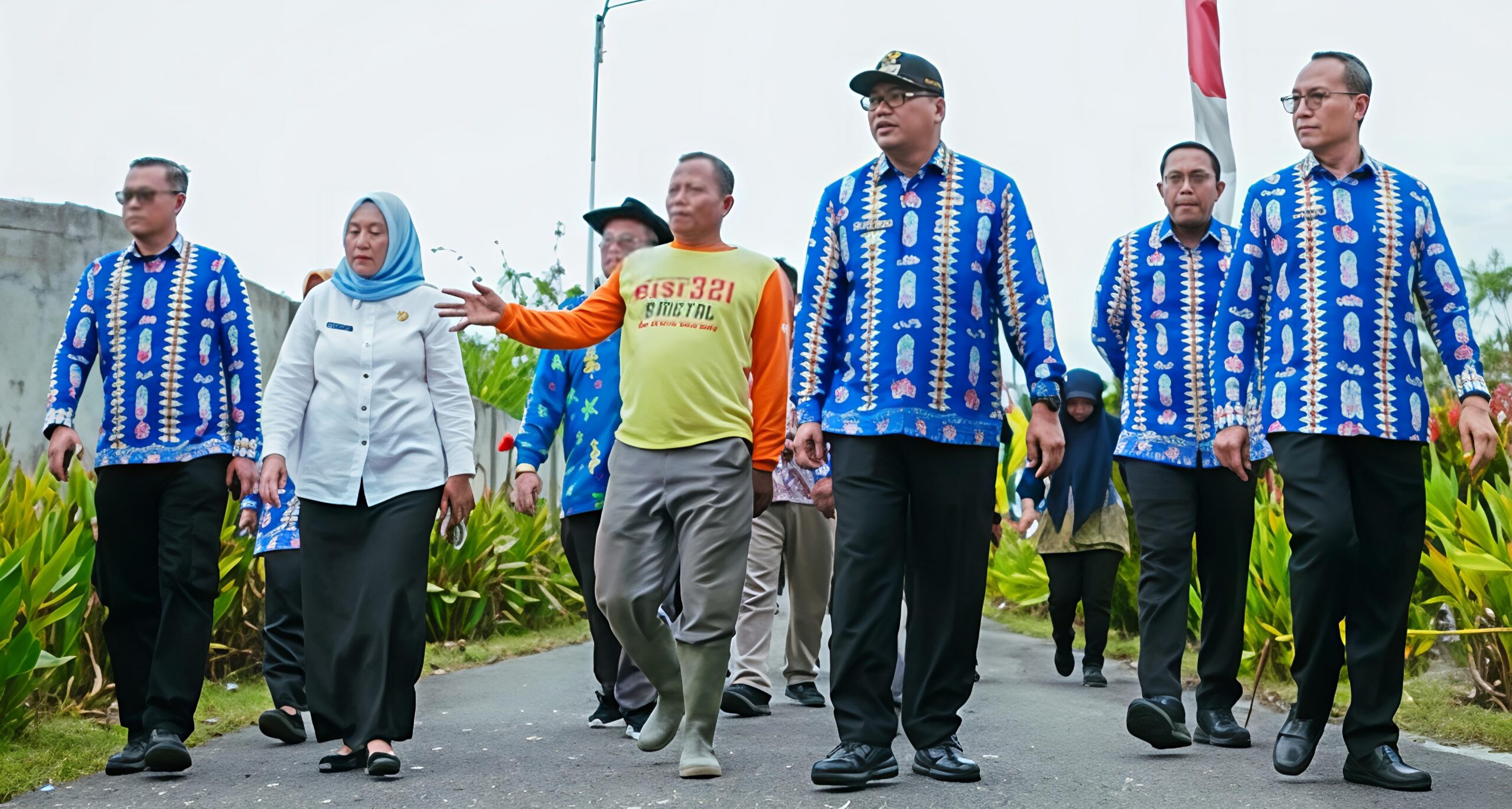 Pemkab Deli Serdang Mengganti Karangan Bunga HUT Ke-81 RI Dengan Menanam Pohon Alpukat 4 Pemkab Deli Serdang Mengganti Karangan Bunga HUT Ke-81 RI Dengan Menanam Pohon Alpukat - IMG 20260820 212039 scaled