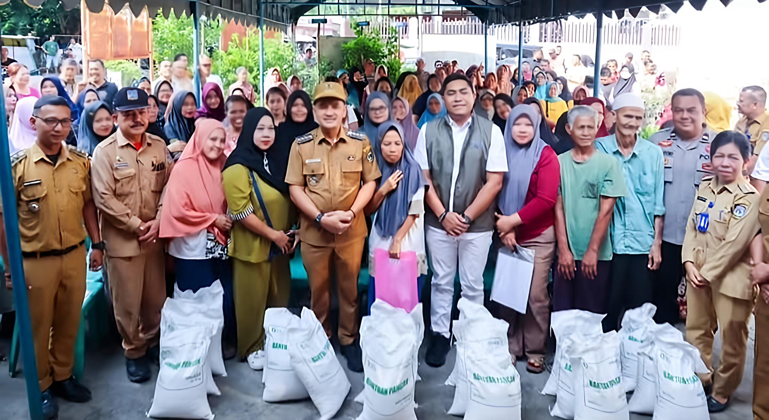 Pemko Tebing Tinggi Salurkan 717 Ton Beras Kepada Masyarakat Penerima Manfaat - IMG 20260824 194522 scaled