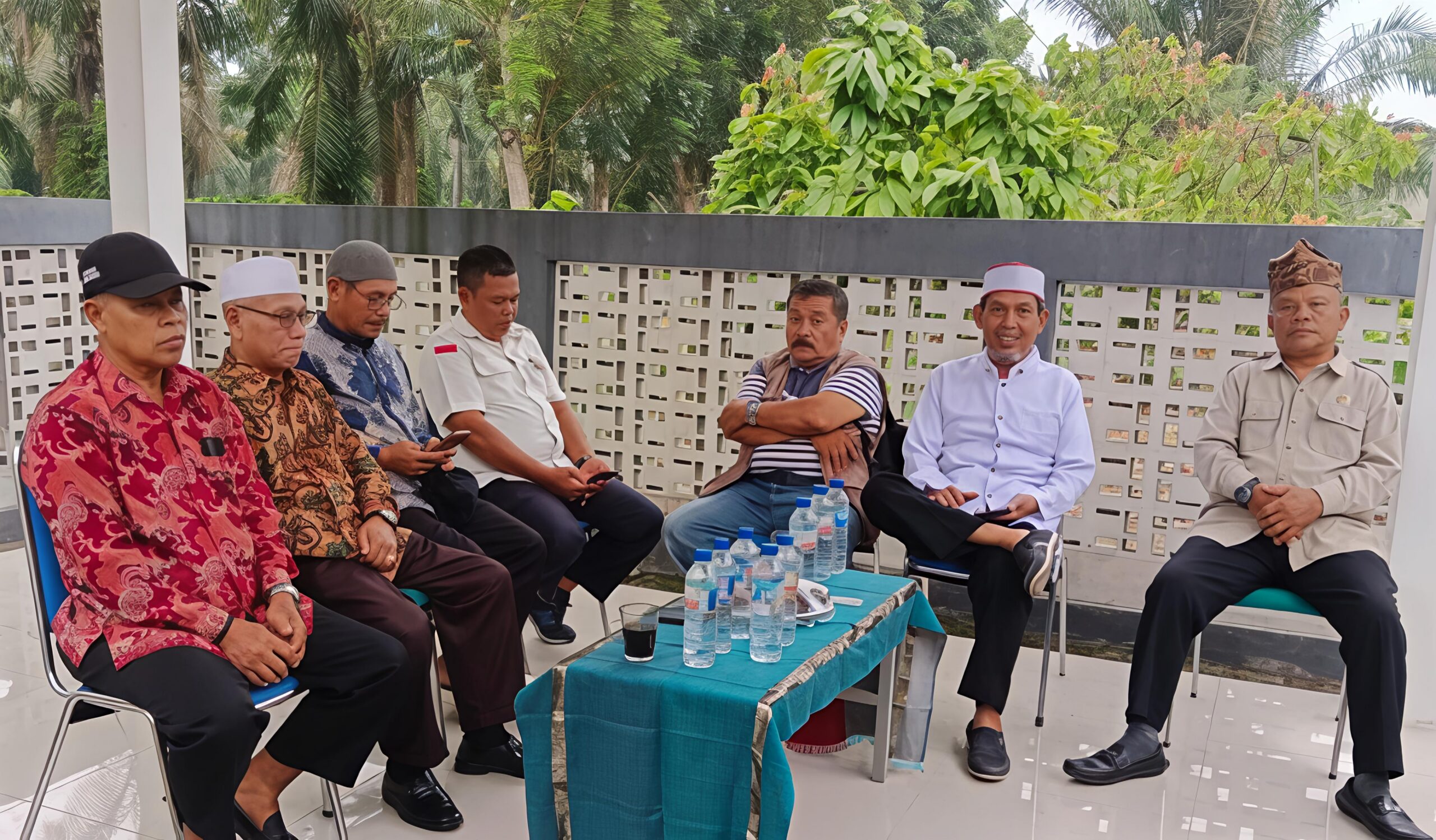Lurah Mekar Sentosa Ahmad Fauzi Sambut Antusias Kedatangan Wali Kota Iman Irdian Saragih 8 Lurah Mekar Sentosa Ahmad Fauzi Sambut Antusias Kedatangan Wali Kota Iman Irdian Saragih - IMG 20260826 095913 scaled
