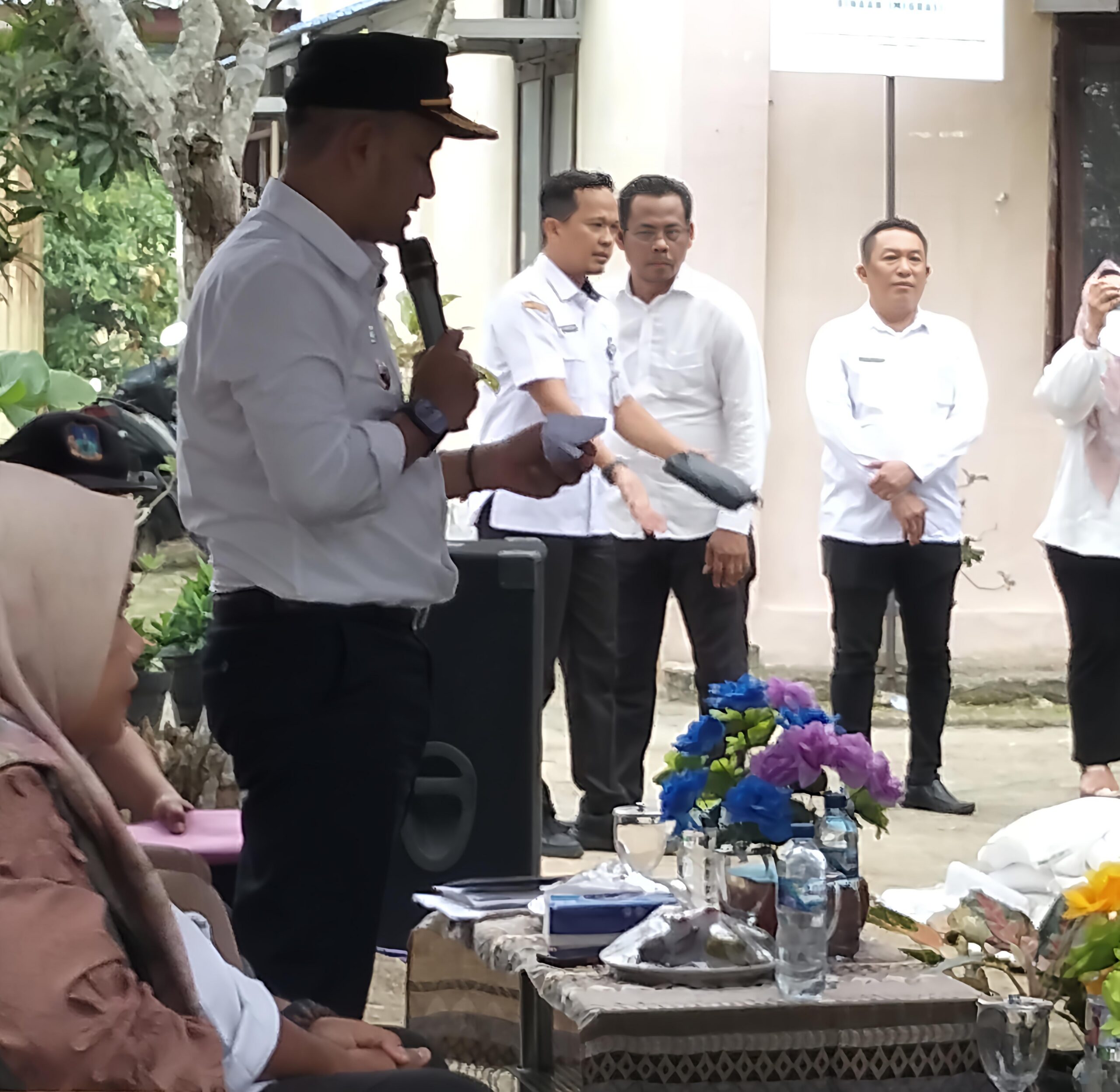 Wali Kota Tebing Tinggi Tinjau Penyaluran Beras Di Kelurahan Mekar Sentosa, Pastikan Bantuan Tepat Sasaran  - IMG 20260828 080757 scaled