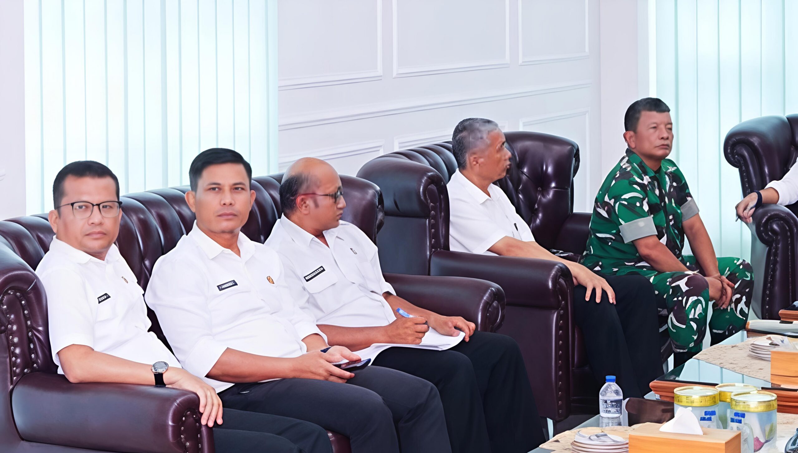 WALI KOTA TEBING TINGGI TERIMA KUNJUNGAN KERJA WAKA POSKO SATGAS PERCEPATAN REHABILITASI PASCA BENCANA 7 WALI KOTA TEBING TINGGI TERIMA KUNJUNGAN KERJA WAKA POSKO SATGAS PERCEPATAN REHABILITASI PASCA BENCANA - IMG 20260828 092906 scaled