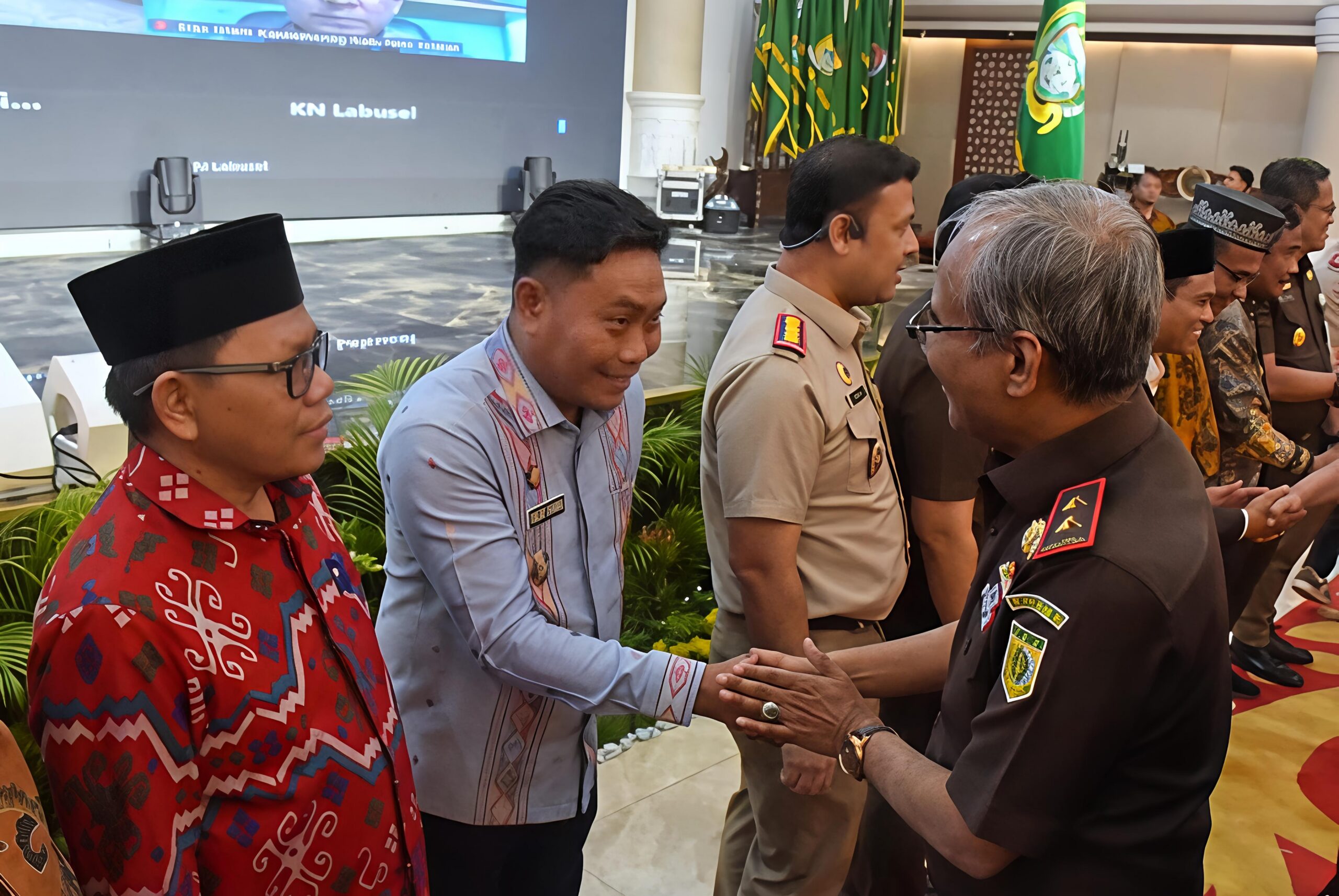 Wabup Deli Serdang Tandatangani Nota Kesepahaman Percepatan Pendaftaran Tanah Wakaf - IMG 20260828 164229 scaled