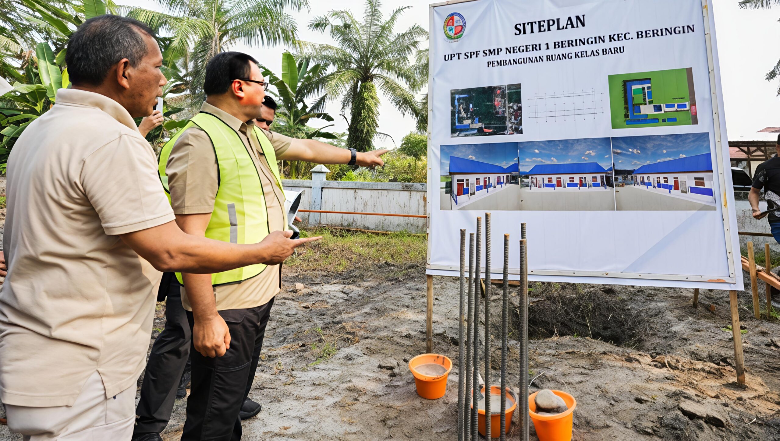 SMP Negeri 1 Beringin Mendapat Tambahan Tiga Ruang Kelas Baru - IMG 20260829 175054 scaled