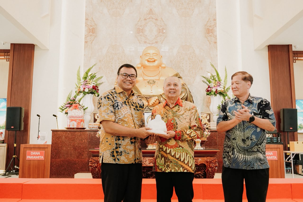 Bupati Deli Serdang Resmikan Kolumbarium Taman Abadi Maitreya Di Desa Bintang Meriah 5 Bupati Deli Serdang Resmikan Kolumbarium Taman Abadi Maitreya Di Desa Bintang Meriah - IMG 20260906 WA0013