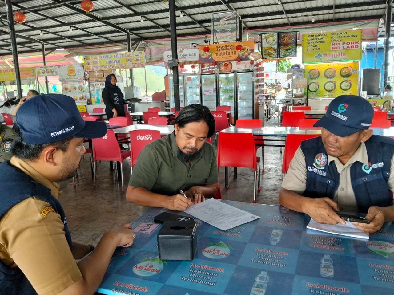 Tim OPAD Pemkab Deli Serdang Lakukan Pemantauan Dan Pemeriksaan Kewajiban Pajak 3 Tim OPAD Pemkab Deli Serdang Lakukan Pemantauan Dan Pemeriksaan Kewajiban Pajak - IMG 20260916 WA0018