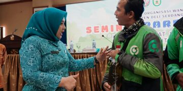 Pengemudi Ojol Ikut Seminar Parenting Diadakan Gabungan Organisasi Wanita Deli Serdang 11 Pengemudi Ojol Ikut Seminar Parenting Diadakan Gabungan Organisasi Wanita Deli Serdang