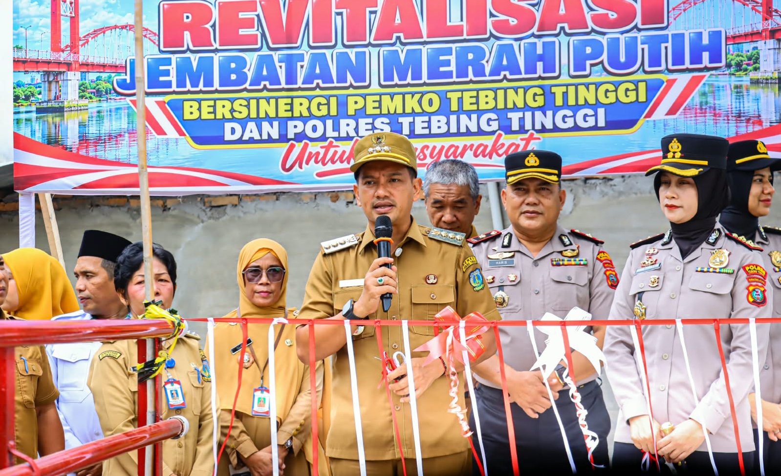 Resmikan Jembatan Merah Putih, Wali Kota dan Kapolres Tebing Tinggi Beri Kemudahan Warga Mandailing 4 Resmikan Jembatan Merah Putih, Wali Kota dan Kapolres Tebing Tinggi Beri Kemudahan Warga Mandailing - IMG 20260908 120257