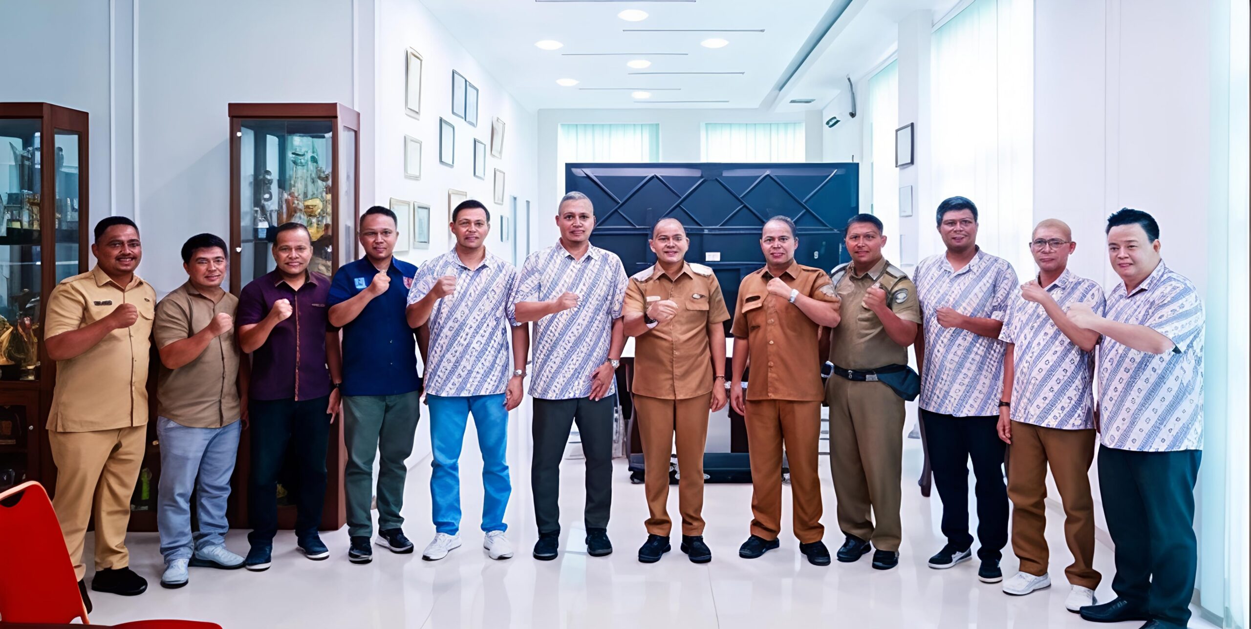 Forwaka Tebing Tinggi Terbentuk, Wali Kota Berharap Kehadiran Forum Ini Menjadi Sarana Edukasi Dan Penyedia Informasi Berkualitas 4 Forwaka Tebing Tinggi Terbentuk, Wali Kota Berharap Kehadiran Forum Ini Menjadi Sarana Edukasi Dan Penyedia Informasi Berkualitas - IMG 20260908 165447 scaled