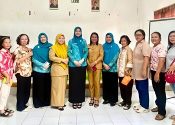 Hj. Susmira Wanti Iman Irdian : PKK Sebagai Mitra Strategis Pemerintah Kota Tebing Tinggi Dalam Meningkatkan Kesejahteraan Masyarakat 7 Hj. Susmira Wanti Iman Irdian : PKK Sebagai Mitra Strategis Pemerintah Kota Tebing Tinggi Dalam Meningkatkan Kesejahteraan Masyarakat